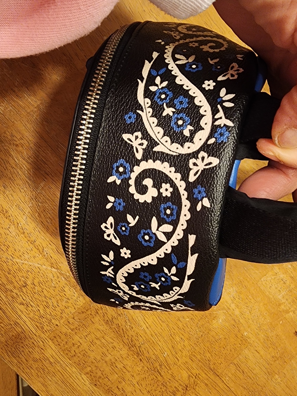 Coach White & Black Mini Backpack with Red Lip Patch - Picture 12 of 16